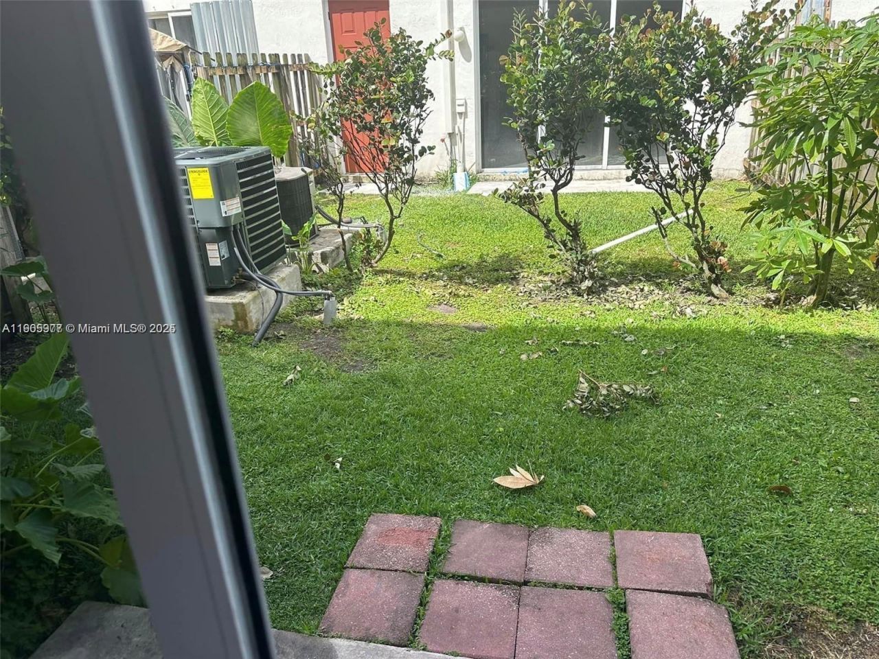 1040 NE 42nd Pl, Homestead, FL 33033 Photo