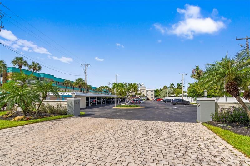 1439 S Ocean Boulevard, Unit 317, Lauderdale by the Sea, FL 33062 Photo