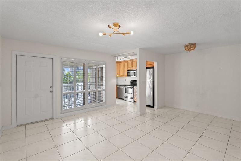 1439 S Ocean Boulevard, Unit 317, Lauderdale by the Sea, FL 33062 Photo