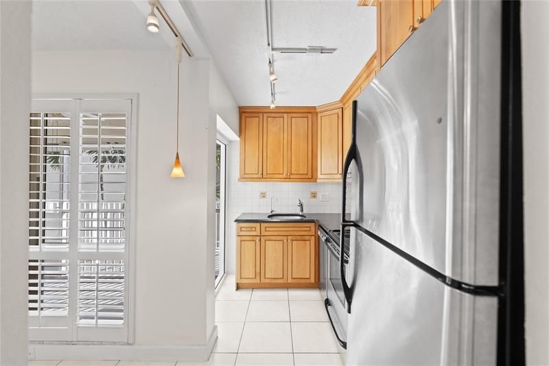 1439 S Ocean Boulevard, Unit 317, Lauderdale by the Sea, FL 33062 Photo