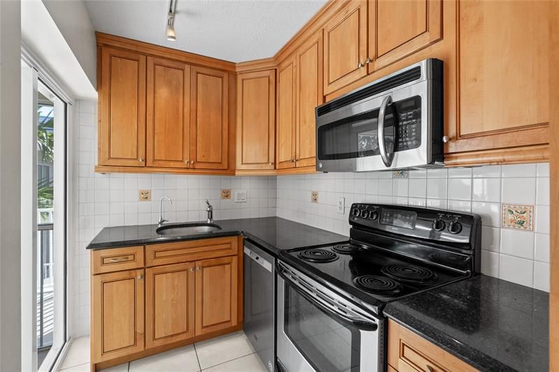 1439 S Ocean Boulevard, Unit 317, Lauderdale by the Sea, FL 33062 Photo