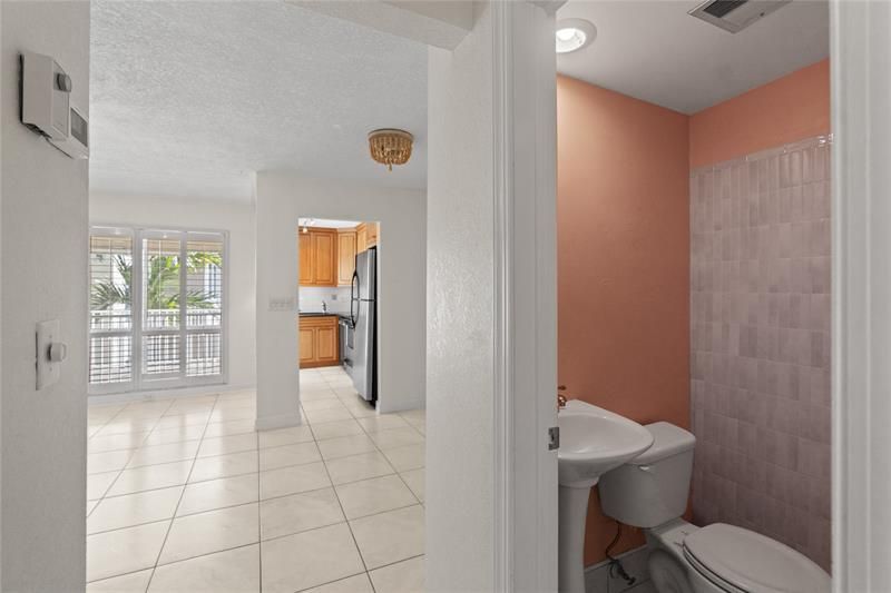 1439 S Ocean Boulevard, Unit 317, Lauderdale by the Sea, FL 33062 Photo