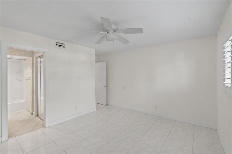1439 S Ocean Boulevard, Unit 317, Lauderdale by the Sea, FL 33062 Photo