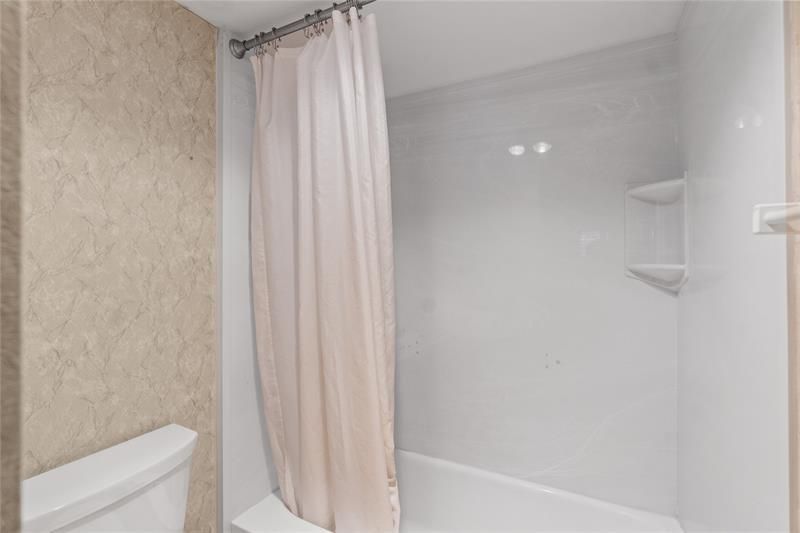 1439 S Ocean Boulevard, Unit 317, Lauderdale by the Sea, FL 33062 Photo