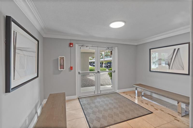 1439 S Ocean Boulevard, Unit 317, Lauderdale by the Sea, FL 33062 Photo