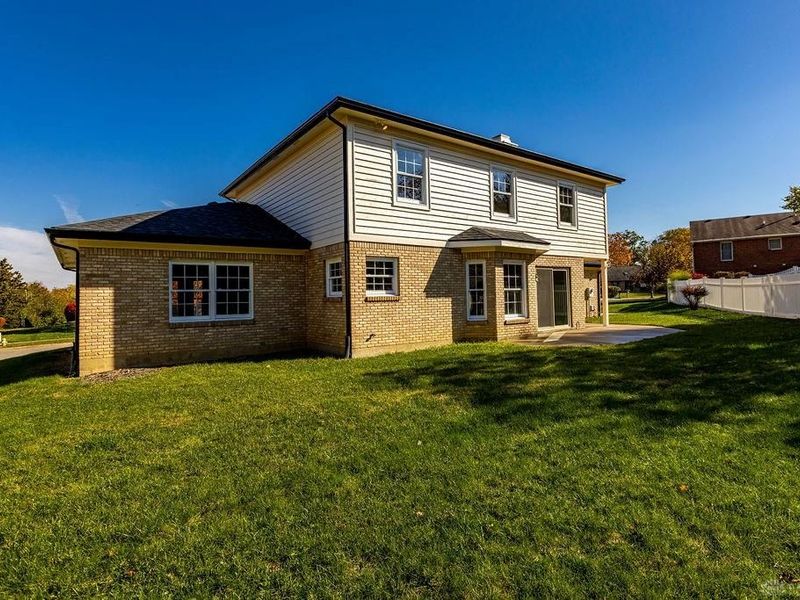 1826 Ashley Drive, Miamisburg, OH 45342 Photo 4