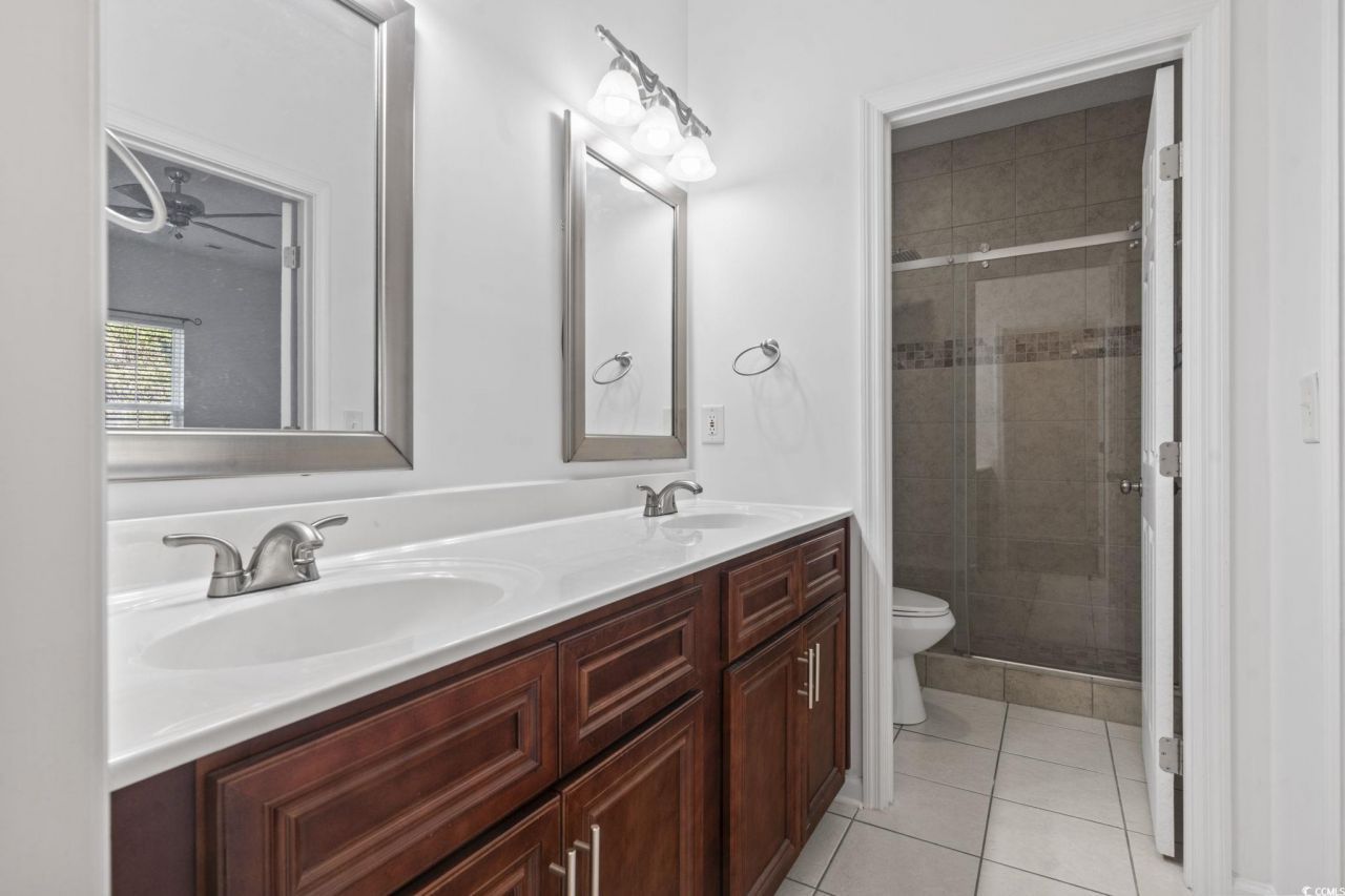 486 Copenhagen Dr. Photo 11