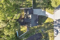 486 Copenhagen Dr. photo 4