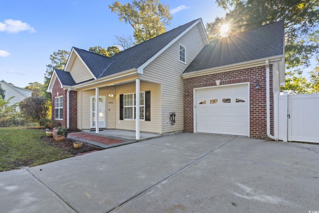 486 Copenhagen Dr. Photo 4