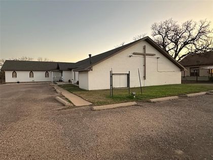 508 E Frederick Street Riesel, TX 76682
