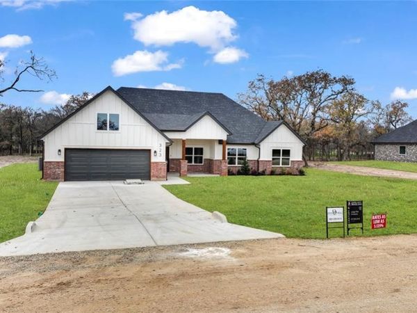 323 Rita Ridge Court, Millsap, TX 76066