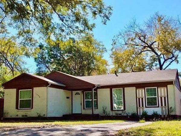 1702 Centerville, Dallas, TX 75228