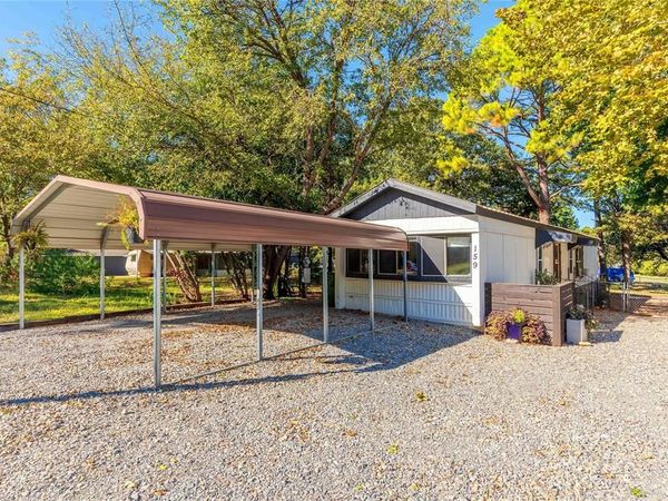 159 Oklahoma Avenue , Pottsboro, TX 75076