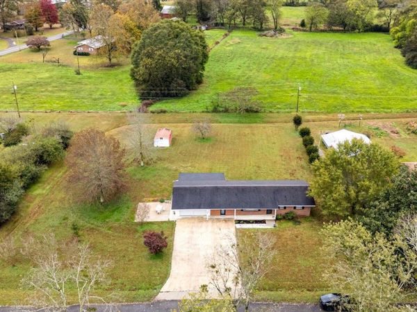 185 Omega Drive, Whitwell, TN 37397