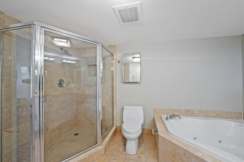 2011 N Ocean Boulevard, Unit 1605, Fort Lauderdale, FL 33305 Photo