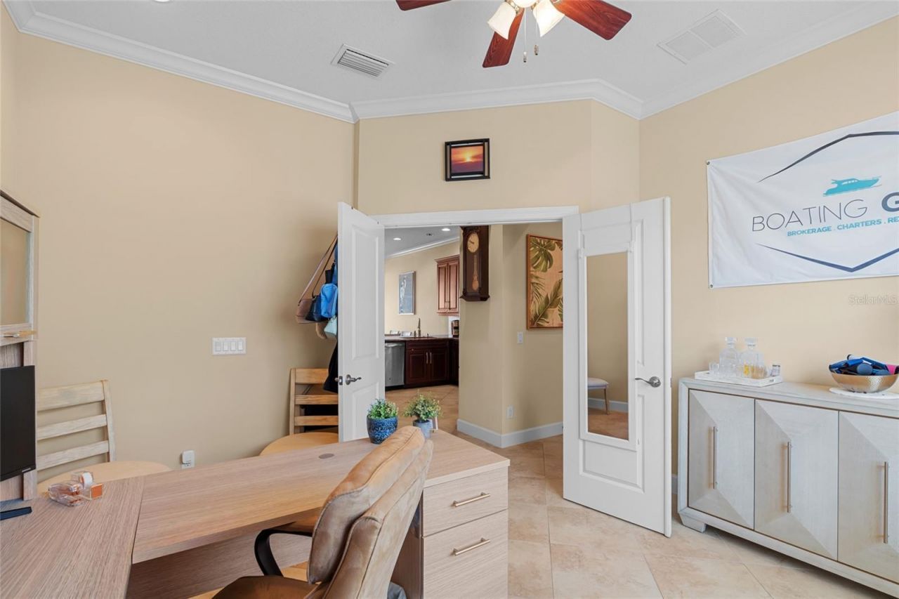 6043 Anchorage Way S, Saint Petersburg, FL 33712 Photo