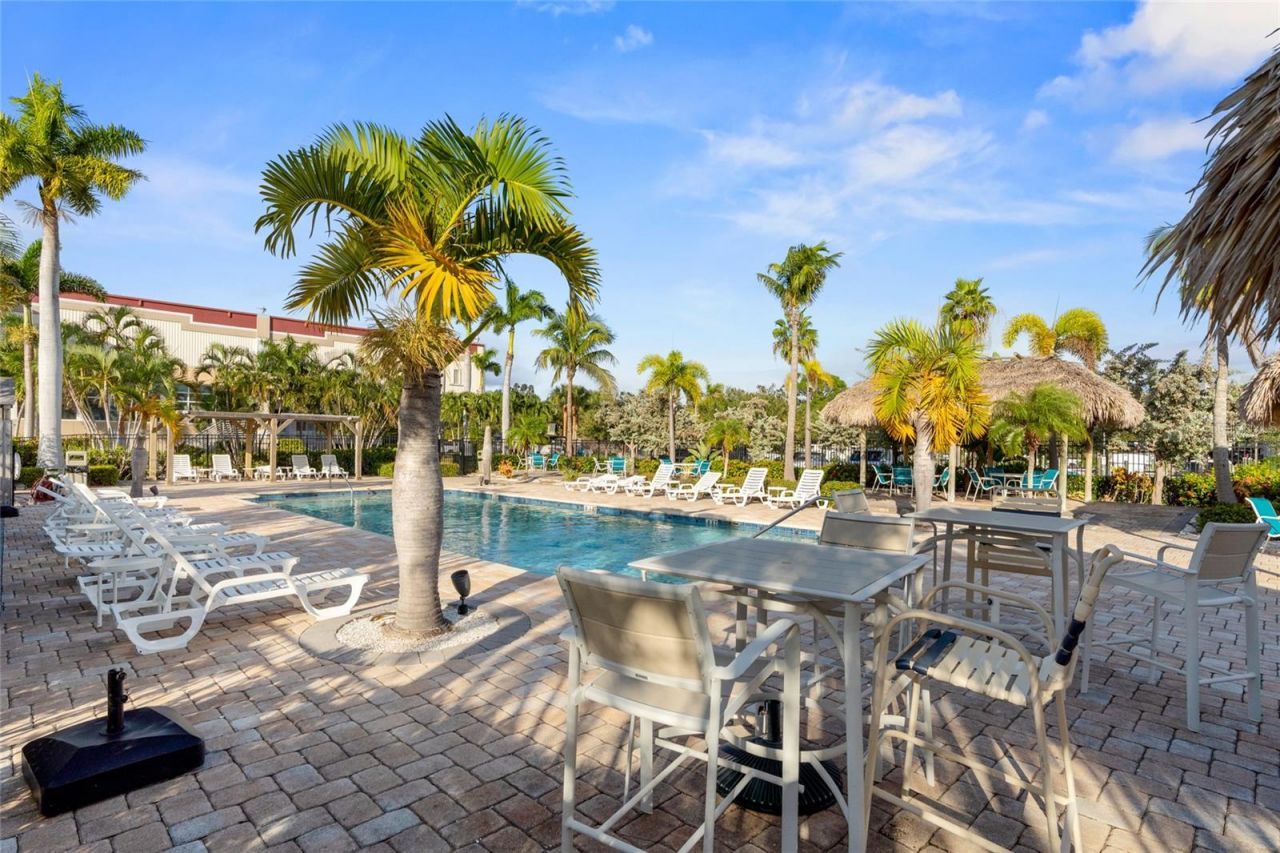 6043 Anchorage Way S, Saint Petersburg, FL 33712 Photo