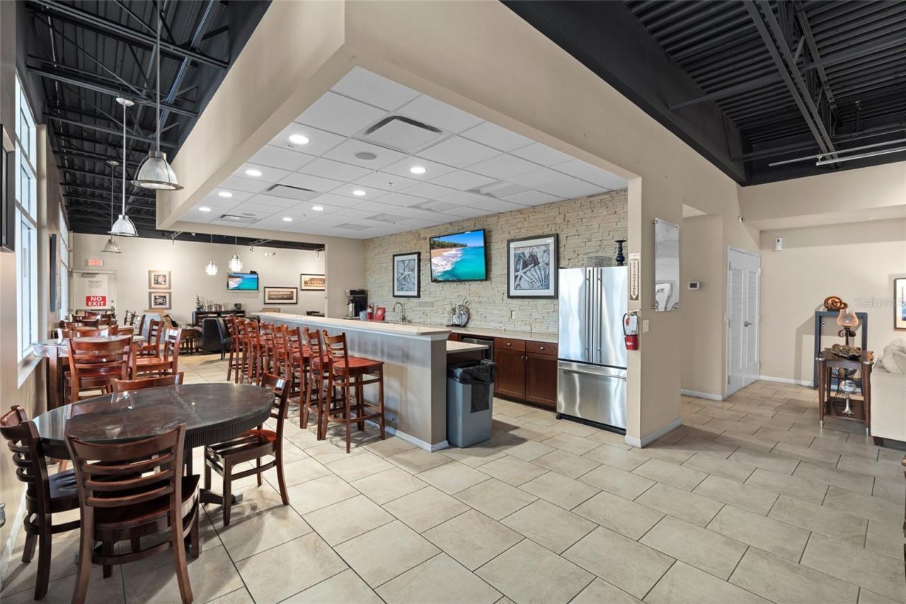 6043 Anchorage Way S, Saint Petersburg, FL 33712 Photo