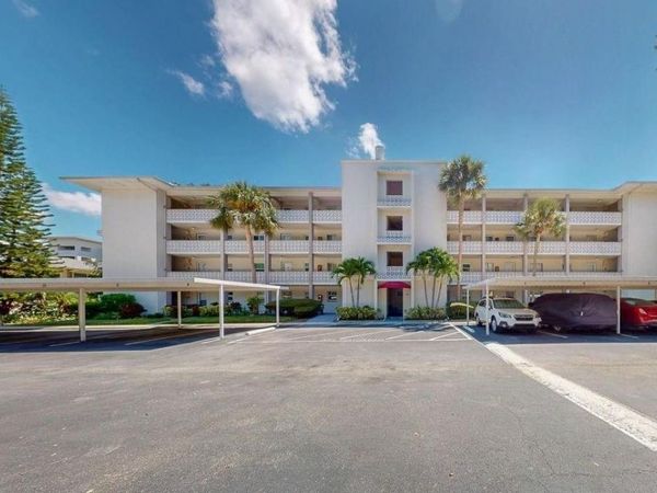 1524 LAKEVIEW ROAD, Unit 103, CLEARWATER, FL 33756