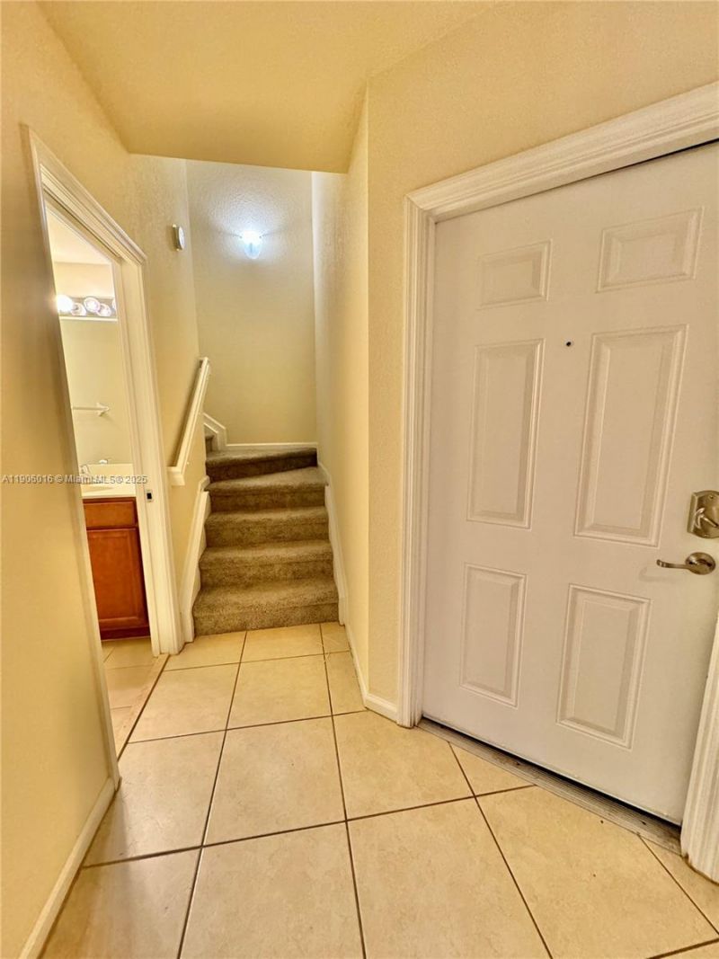 8650 NW 97th Ave, Unit 204, Doral, FL 33178 Photo