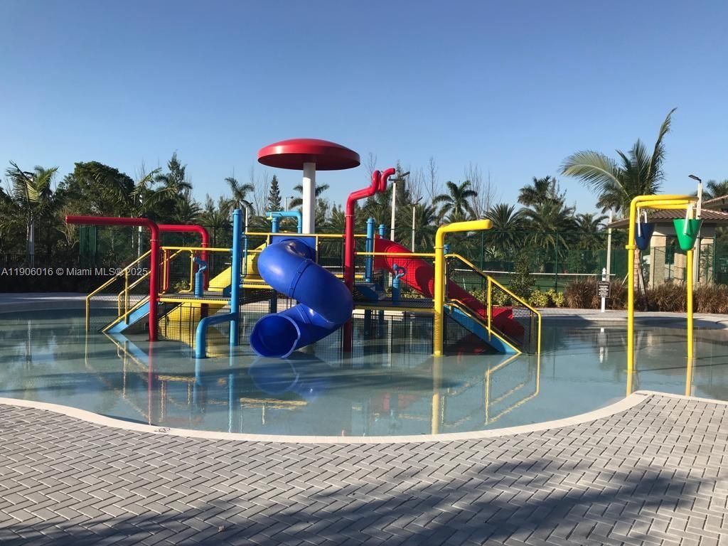 8650 NW 97th Ave, Unit 204, Doral, FL 33178 Photo