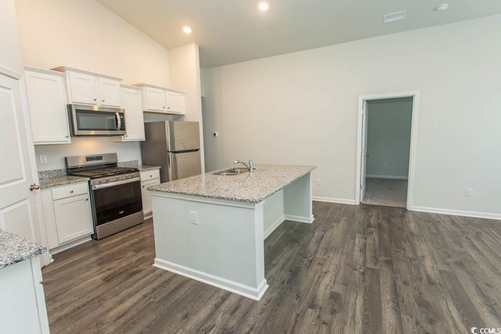 1544 Jardine Loop Photo 10