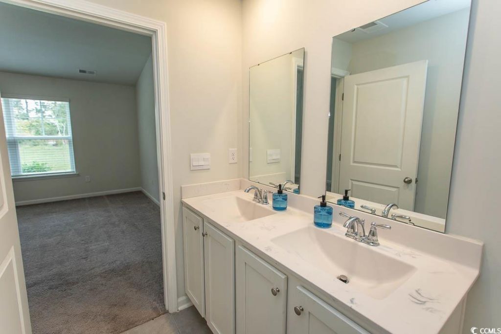 1544 Jardine Loop Photo 26