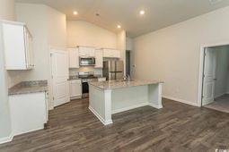 1544 Jardine Loop photo 4