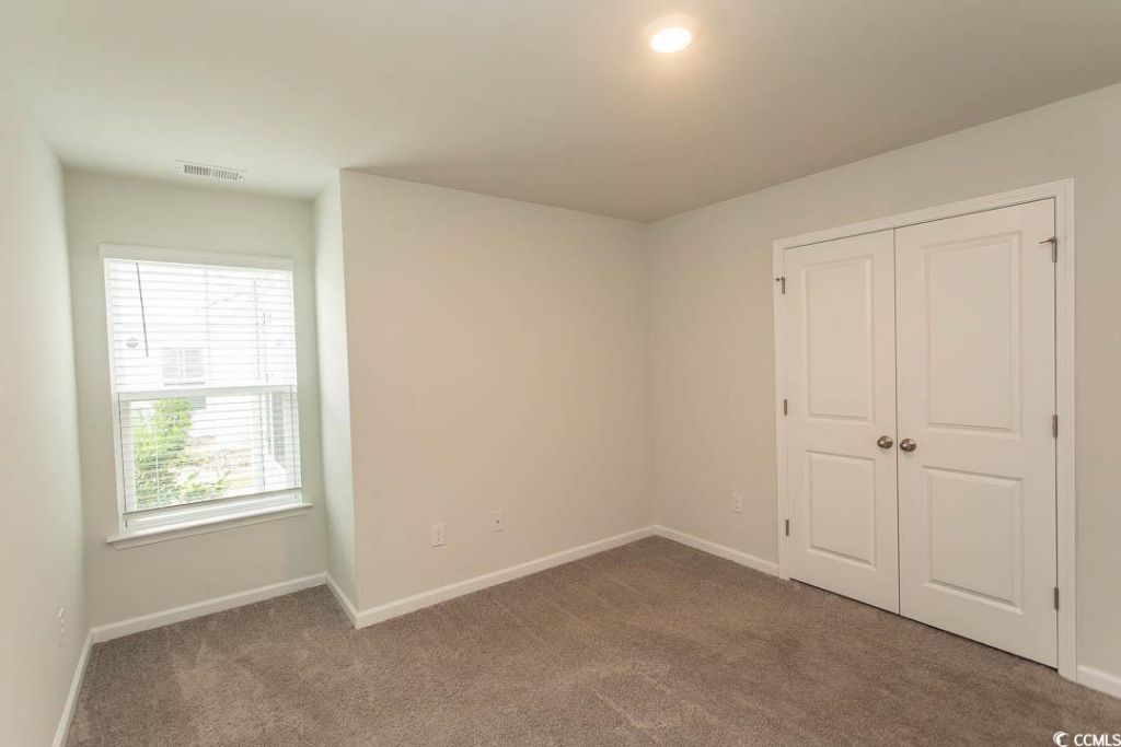 1544 Jardine Loop Photo 32