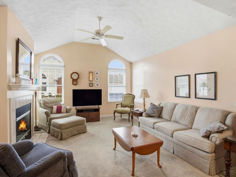 8444 Waterleaf Lane, West Chester, OH 45069 Photo 6