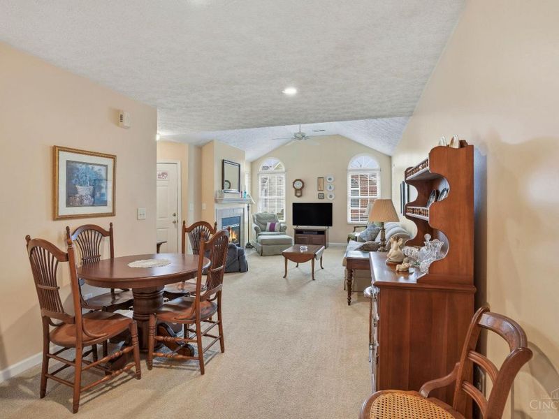 8444 Waterleaf Lane, West Chester, OH 45069 Photo 9