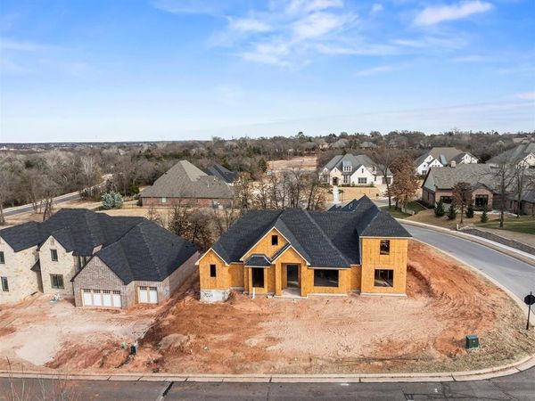 3024 Fountain Creek Drive, Edmond, OK 73034
