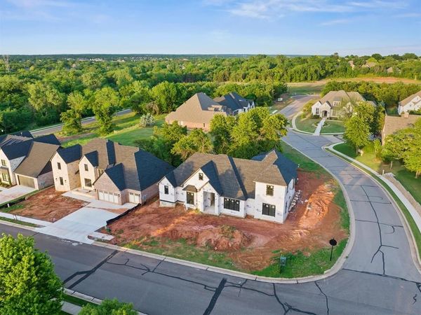 3024 Fountain Creek Drive, Edmond, OK 73034