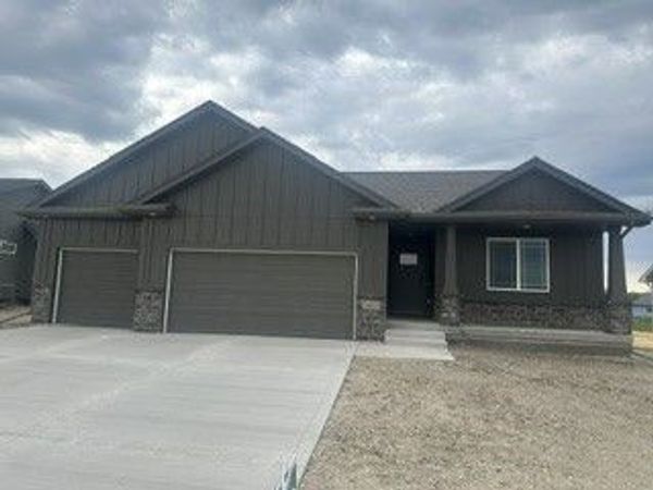 3402 SE Bannister Drive, Ankeny, IA 50021