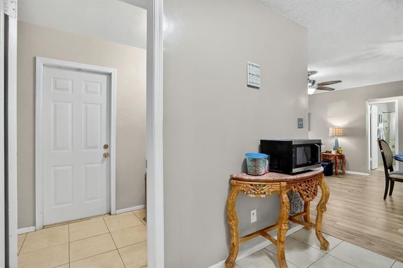 9806 NW 71st Street, Tamarac, FL 33321 Photo