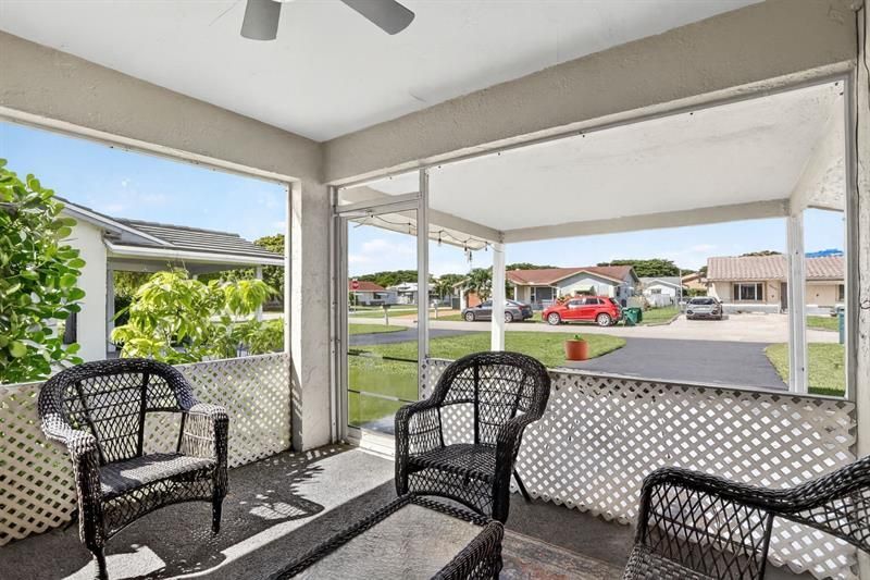 9806 NW 71st Street, Tamarac, FL 33321 Photo