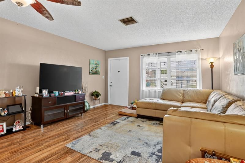 9806 NW 71st Street, Tamarac, FL 33321 Photo