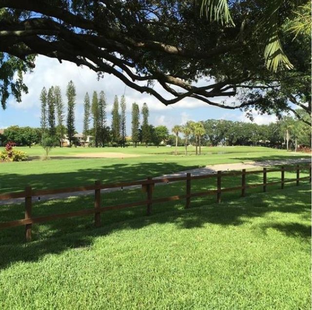 10740 S Golfview Drive, Pembroke Pines, FL 33026 Photo