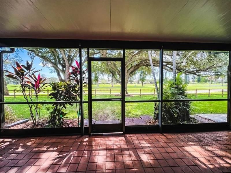 10740 S Golfview Drive, Pembroke Pines, FL 33026 Photo