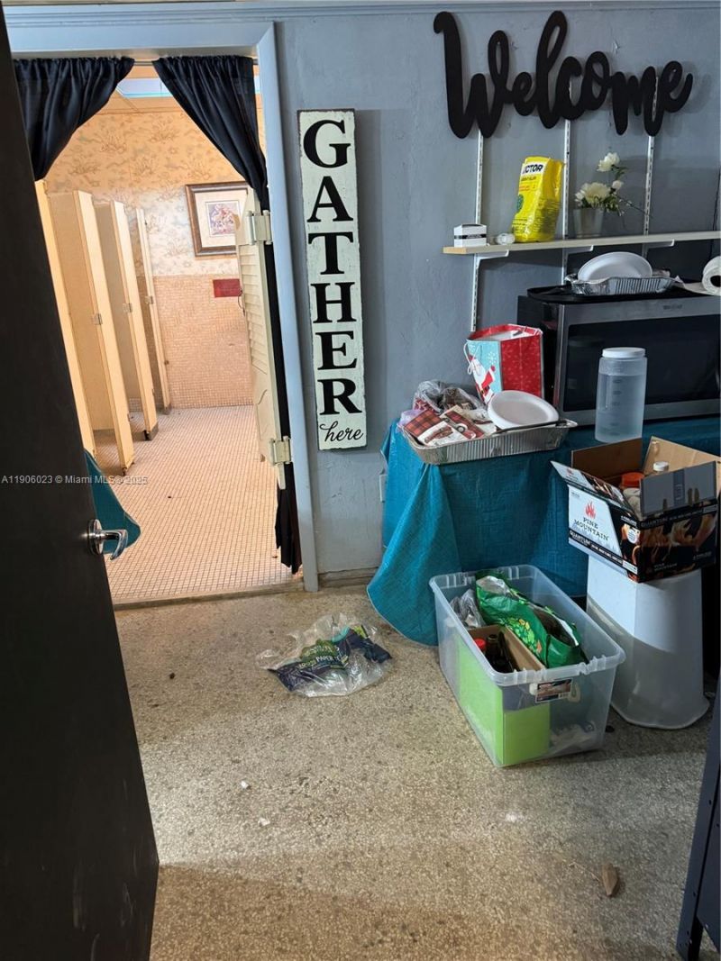 12495 NE 2nd Ave, North Miami, FL 33161 Photo