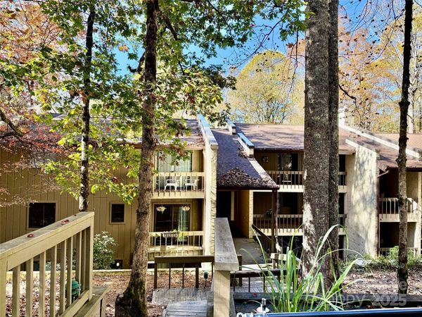 96 Dogwood Knob Lane, Unit 2A, Sapphire, NC 28774