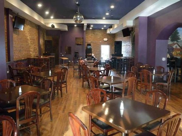 6237 S Archer Road, Summit, IL 60501