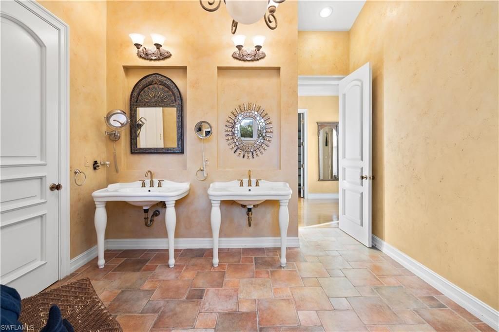 2170 Marina Dr, Naples, FL 34102 Photo