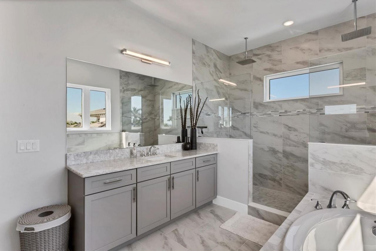 5951 Redbay Boulevard, Bradenton, FL 34210 Photo