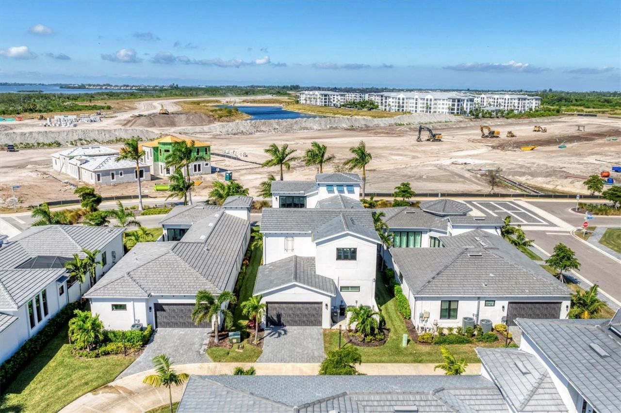 5951 Redbay Boulevard, Bradenton, FL 34210 Photo