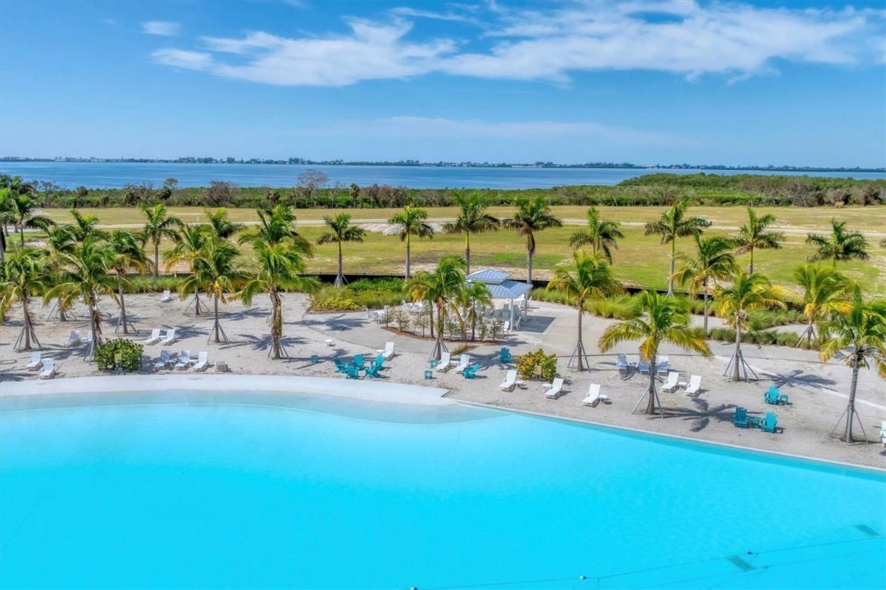 5951 Redbay Boulevard, Bradenton, FL 34210 Photo