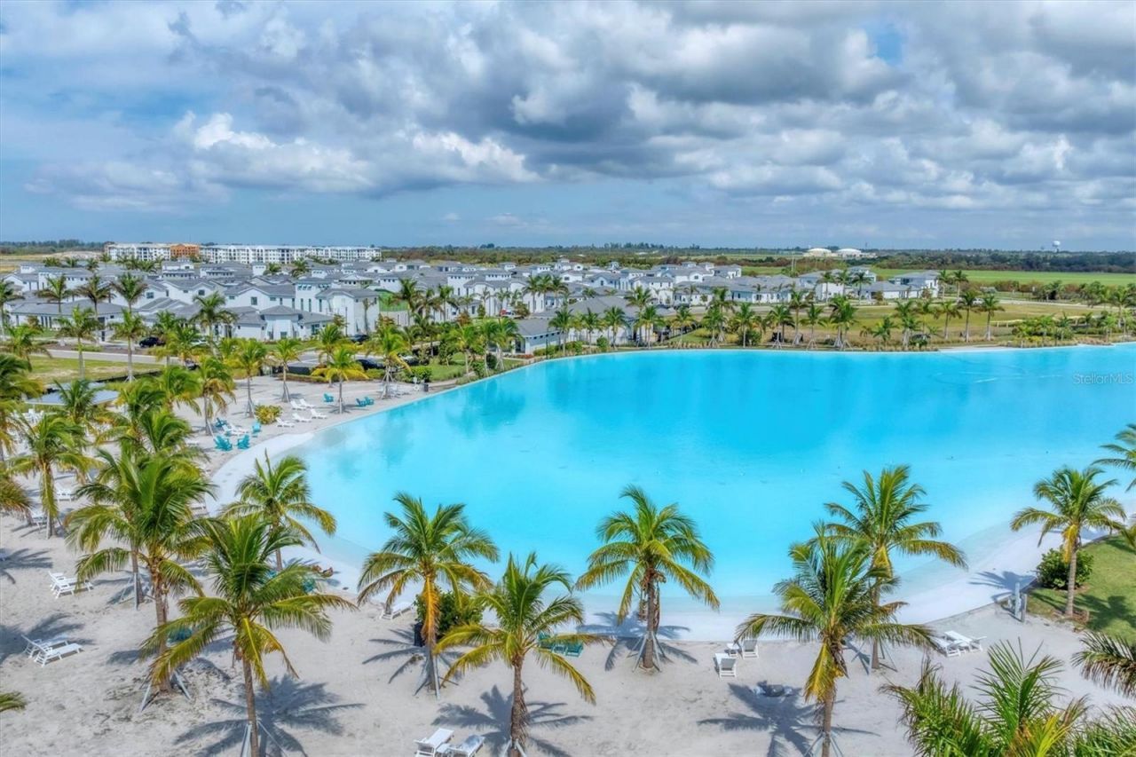 5951 Redbay Boulevard, Bradenton, FL 34210 Photo