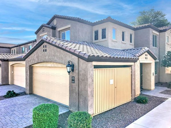 250 W QUEEN CREEK Road, Unit 204, Chandler, AZ 85248