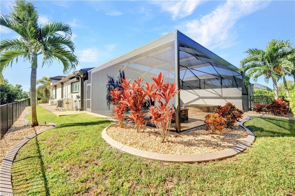 1189 S Town And River Dr, Fort Myers, FL 33919 Photo