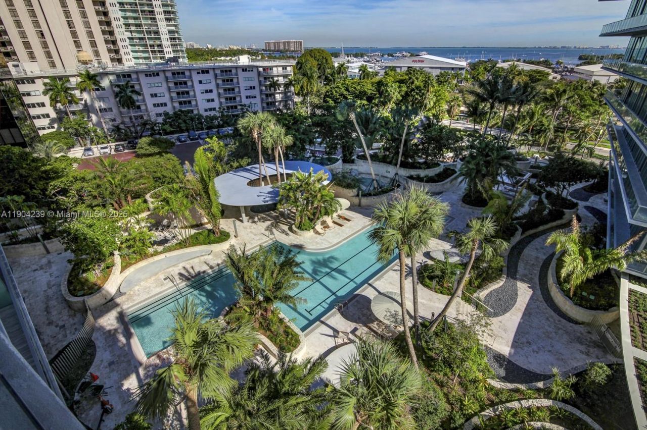 2675 S Bayshore Dr, Unit 1601S, Miami, FL 33133 Photo